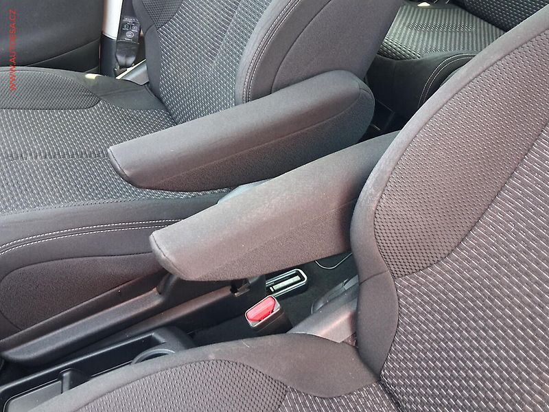 Citroën C4 Picasso (2012) 1.6HDi, ČR, AC, park.čidla - fotka 17 z 19