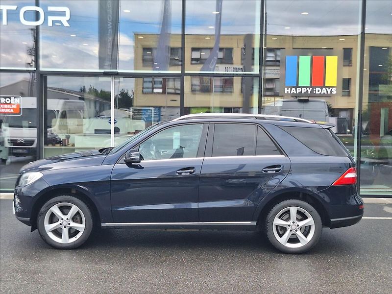 Mercedes-Benz Třídy M 3,0 Bluetec 4Matic  ML 350 ČR - fotka 4 z 16