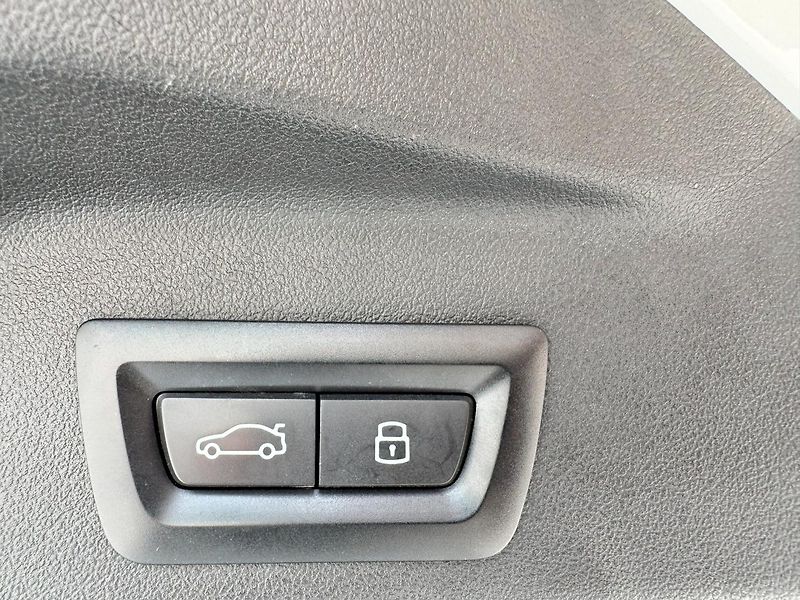 BMW X5 (2024) xDrive 30d M PAKET - fotka 9 z 35