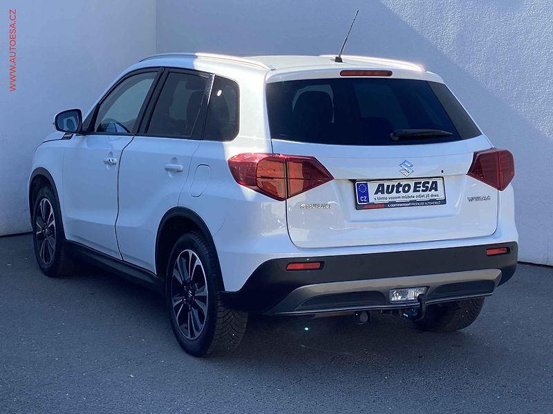 Suzuki Vitara (2019) 1.4BJet, Style, AT, LED - fotka 6 z 17