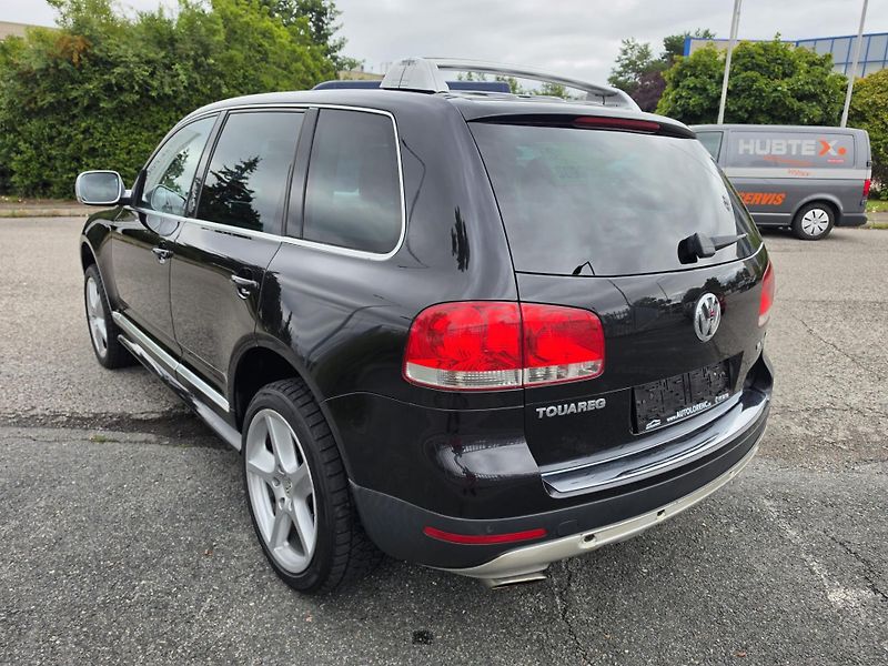 Volkswagen Touareg (2006) 3.0TDI 165Kw King Kong - fotka 6 z 26