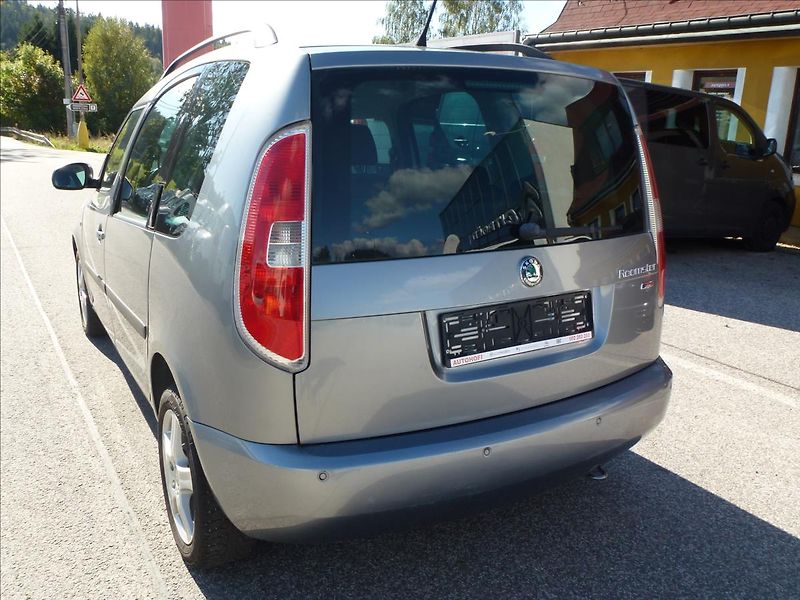 Škoda Roomster 1,9 TDI -  BEZ KOROZE !!!!!!! - fotka 12 z 54