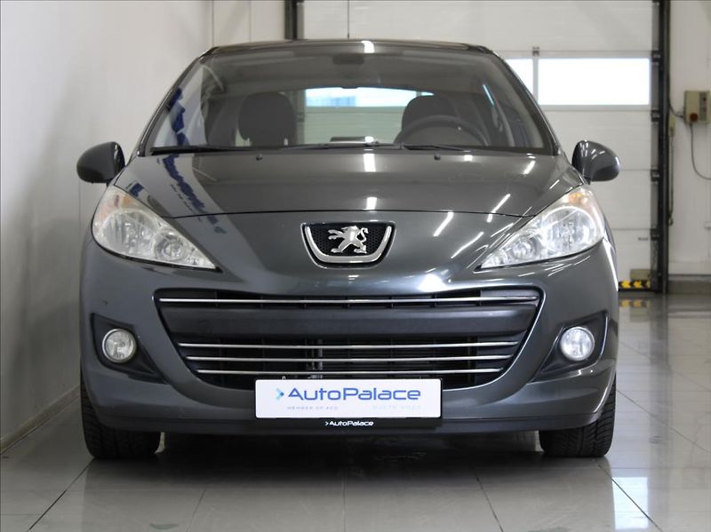 Peugeot 207 1,6 VTi 88kW Panorama 168tkm. - fotka 2 z 18