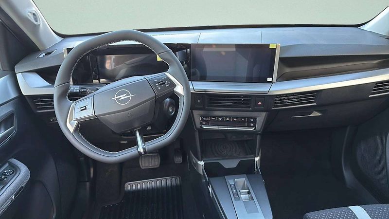 Opel Frontera (2025) GS Hybrid 1.2 TURBO (107kW/145 - fotka 14 z 26