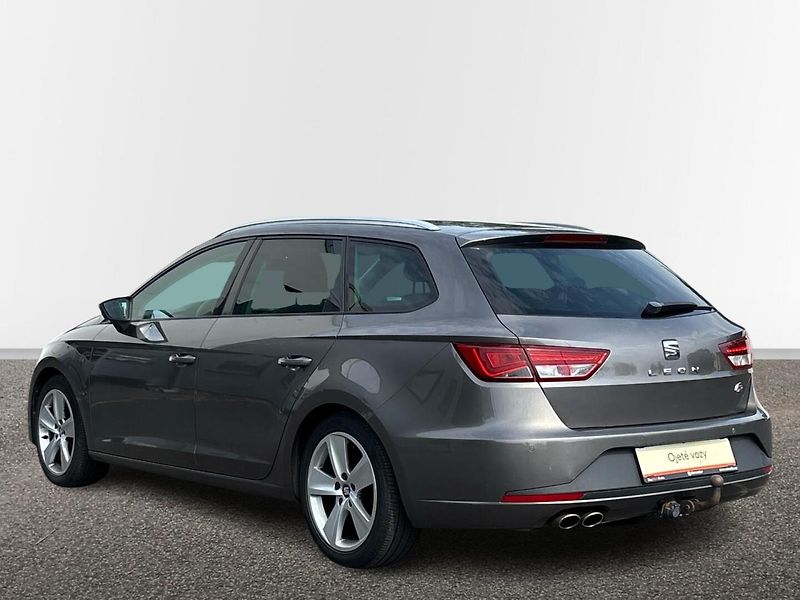 Seat Leon ST FR - fotka 15 z 26