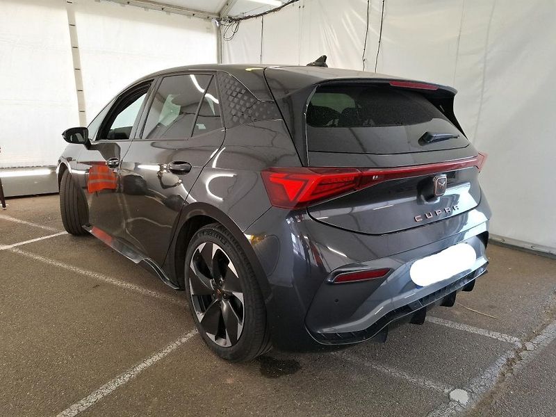 Cupra Born XL-BAT SOH-95,4% PŘIPRAVUJEME - fotka 3 z 9