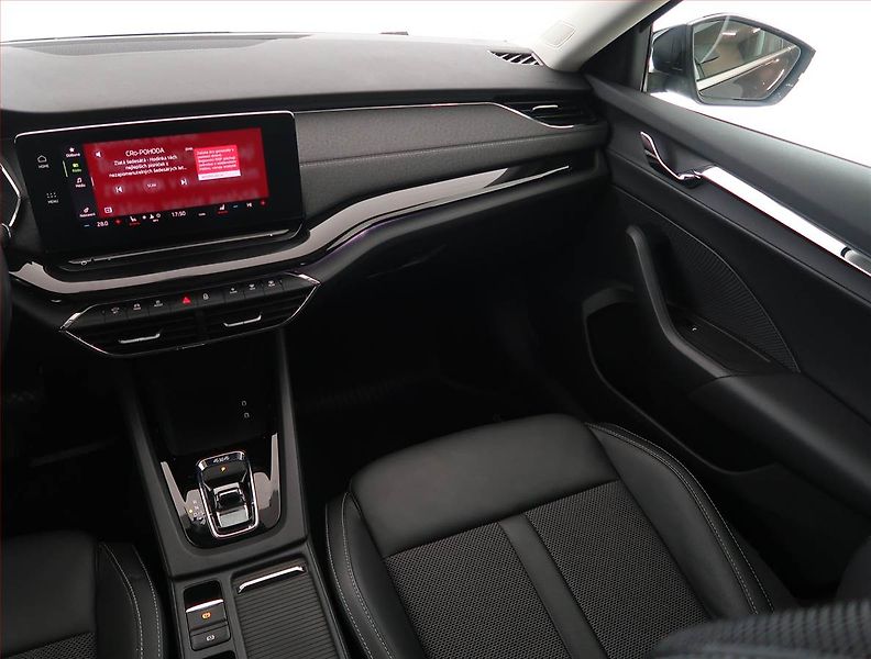 Škoda Octavia (2022) Style Plus 2.0 TSI, DSG,4x4 - fotka 8 z 21