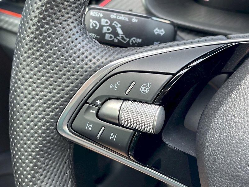Škoda Kamiq (2025) 1.0 TSI 85 kW Monte Carlo - fotka 8 z 33