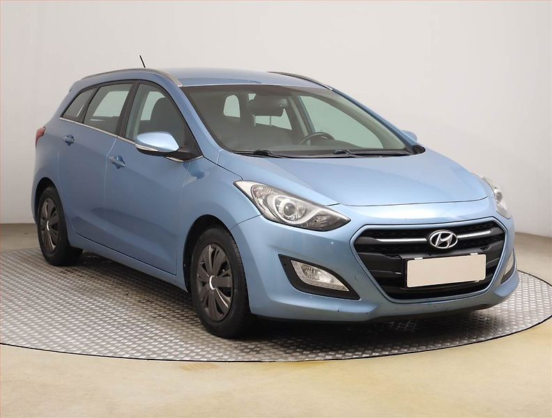 Hyundai i30 (2015) 1.6 CRDi, Serv.kniha, Tempomat - fotografie inzerátu