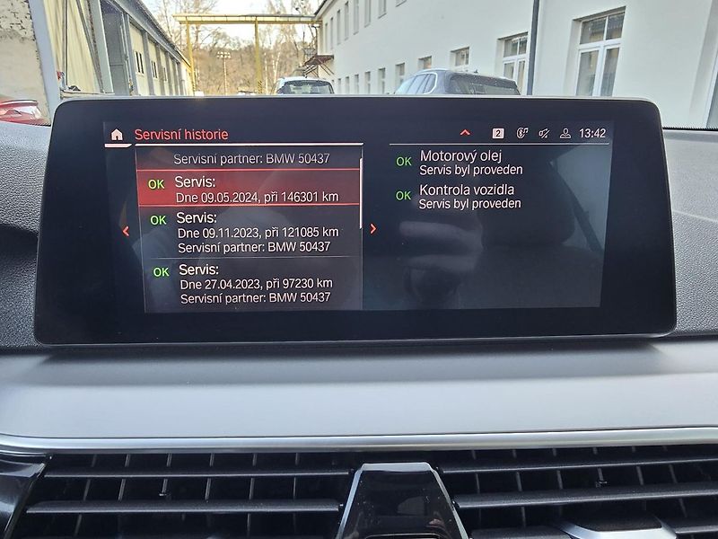 BMW Řada 5 110kW LED+NAVI+KŮŽE - DPH - fotka 40 z 58