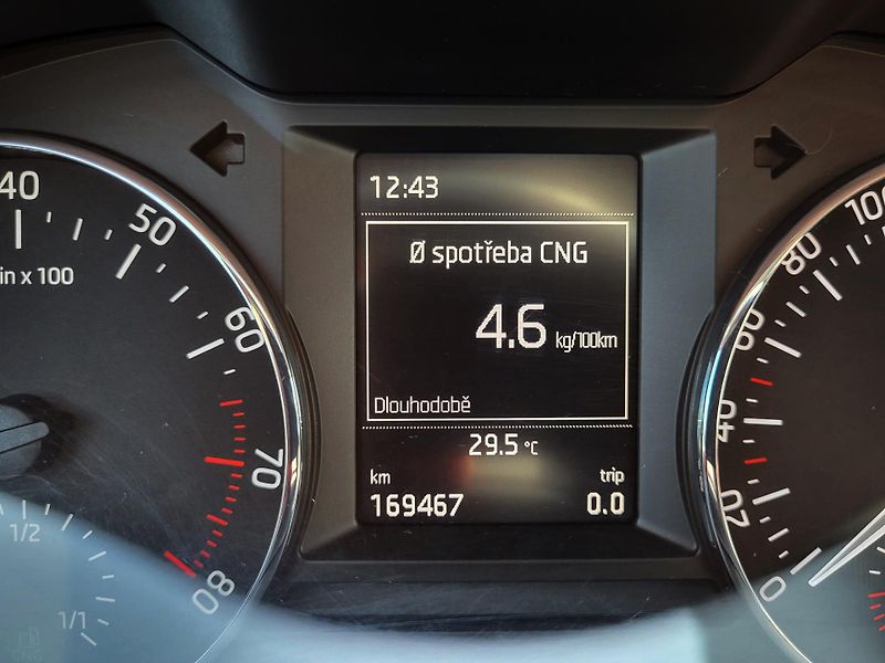 Škoda Octavia III combi 1.4 G-TEC CNG 81kW - fotka 11 z 42