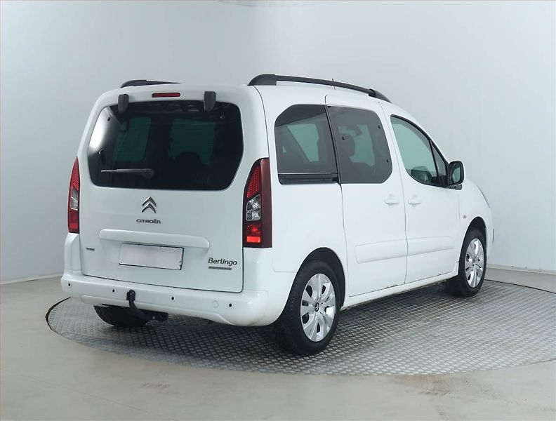 Citroën Berlingo (2016) Shine 1.6 BlueHDi, 5Míst, ČR - fotka 5 z 17