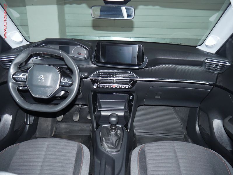 Peugeot 208 (2022) 1.2PT, 2.maj,ČR, LED, autoAC - fotka 8 z 20