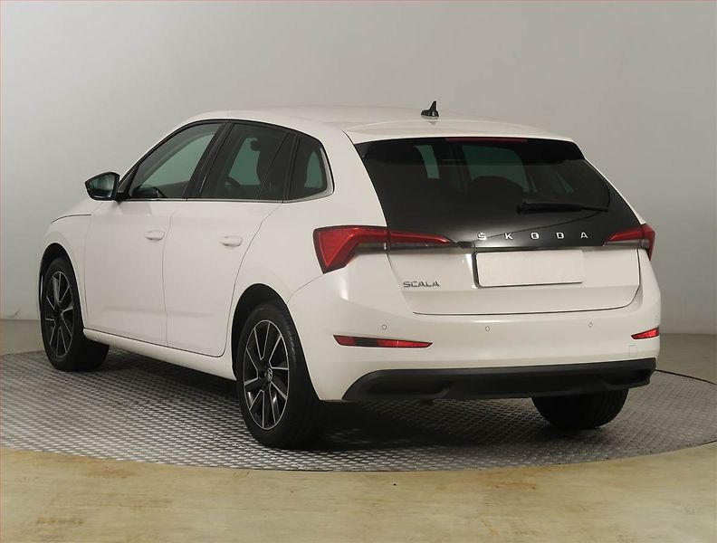 Škoda Scala (2019) Style 1.6 TDI, Serv.kniha - fotka 4 z 23