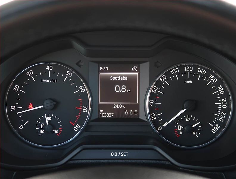 Škoda Octavia (2014) Elegance 1.2 TSI, Serv.kniha - fotka 11 z 19