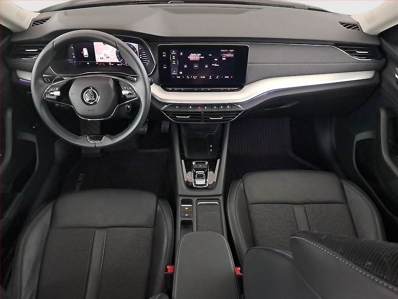 Škoda Octavia (2024) 2.0 TDI - fotka 8 z 21
