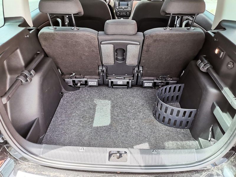 Škoda Yeti (2014) 2.0TDi 81kw Elegance XEN NAVI - fotka 18 z 31