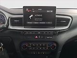 Kia Ceed (2018) 1.4 T-GDI, Automat, Navi - náhled 12