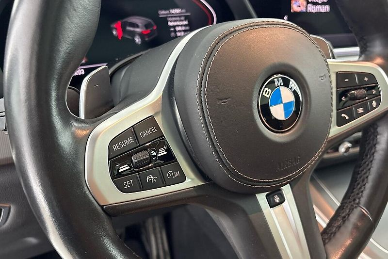 BMW X5 M50d - fotka 25 z 29