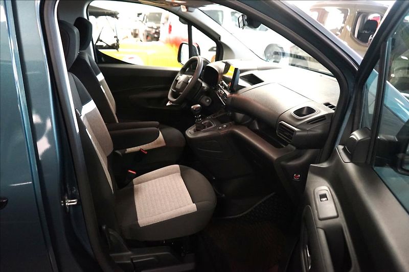 Citroën Berlingo (2026) 1,2 Petrol 110k Manual PLUS - fotka 8 z 18