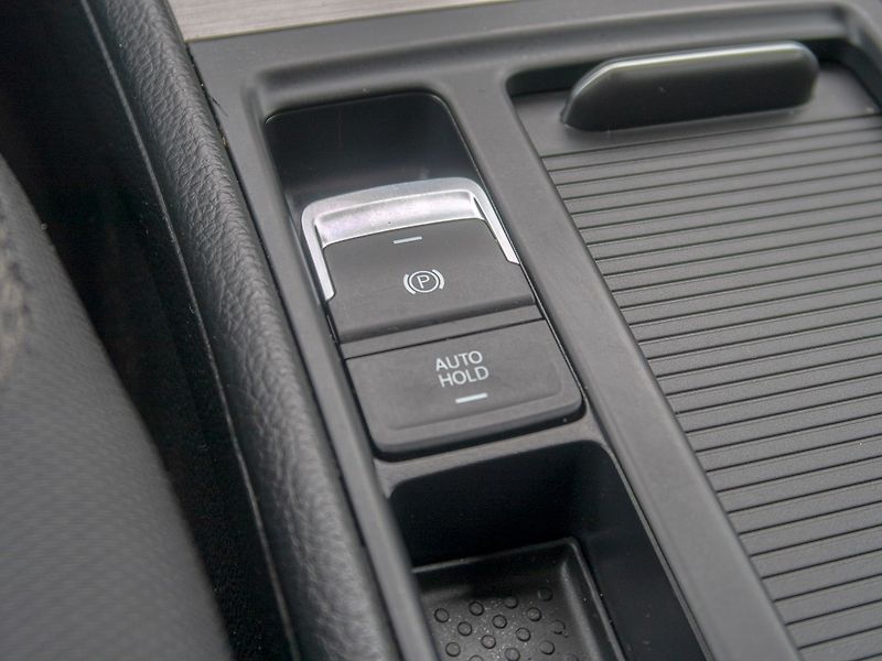 Volkswagen Golf (2014) 12/14 1.6TDI 77KW – NAVIGACE - fotka 26 z 61