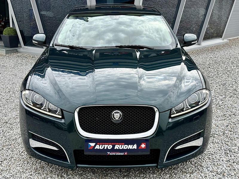 Jaguar XF 3,0 V6 S/C AWD REZERVACE - fotka 6 z 47
