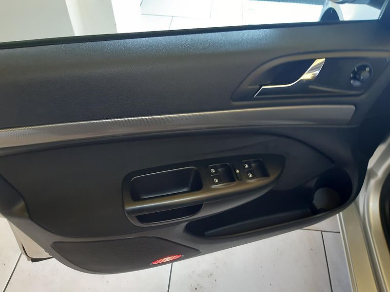 Škoda Octavia 1.6 MPI DIGIKLIMA vyhř.sedaky - fotka 15 z 22