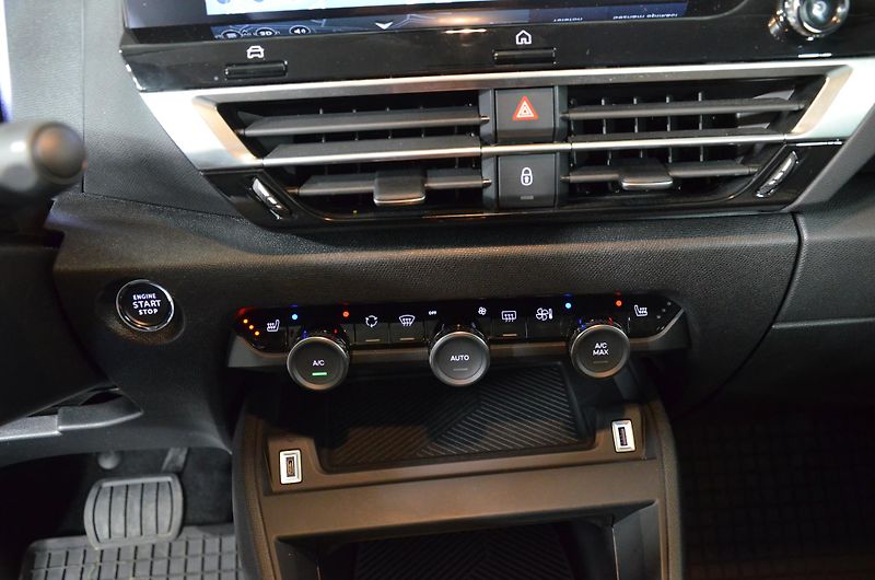 Citroën C4 (2024) - fotka 14 z 20