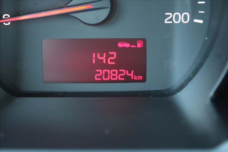 Kia Picanto 1,0 i  NOVÉ V ČR,20.824.KM - fotka 10 z 23