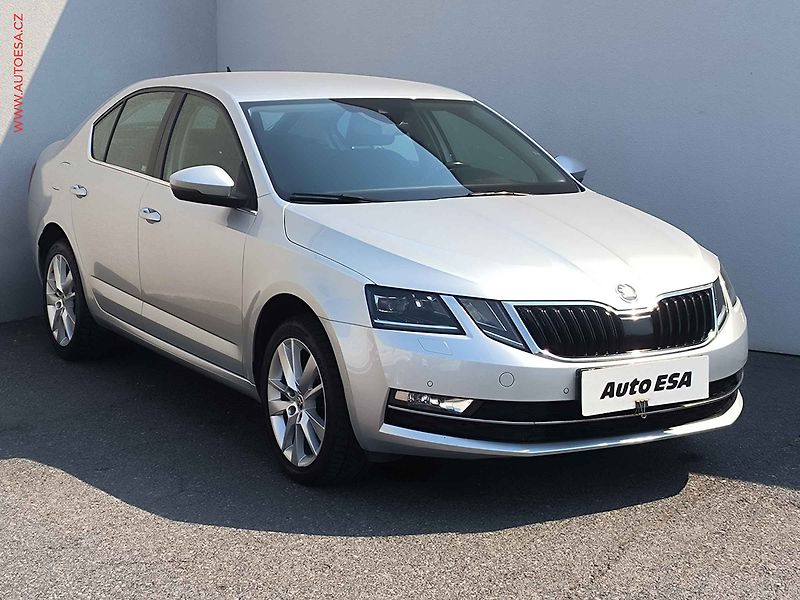 Škoda Octavia (2018) 2.0TDI 4x4, ČR, Style, navi - fotografie inzerátu