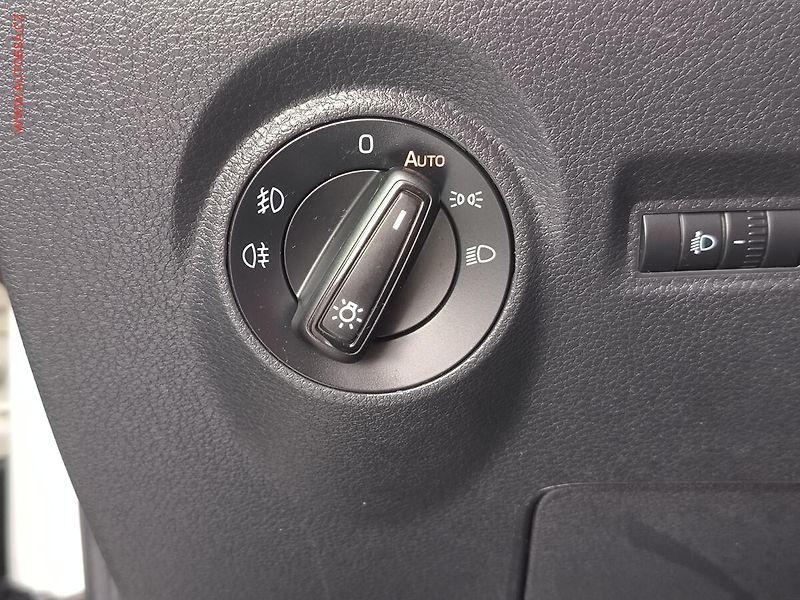 Škoda Fabia (2018) 1.0 TSi, 2.maj,ČR, Style - fotka 16 z 18