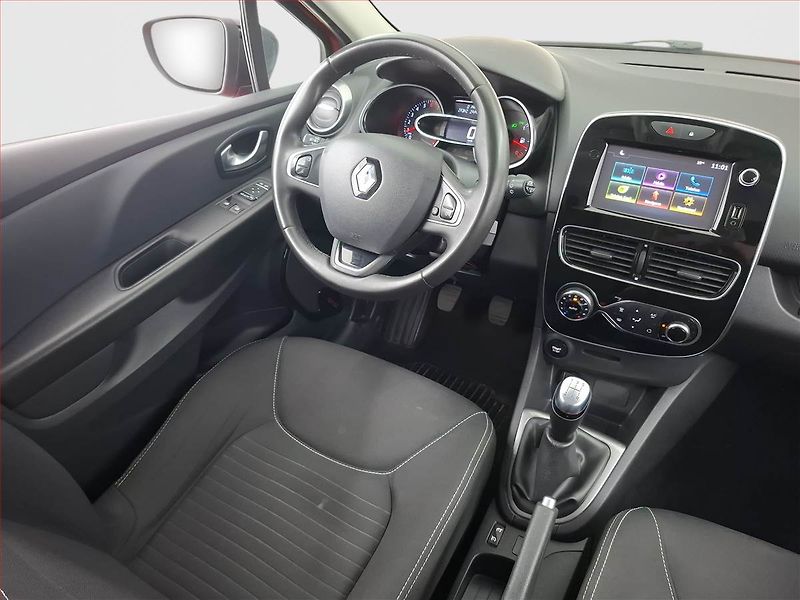 Renault Clio (2018) 1.2 16V, Navi, Tempomat - fotka 7 z 17