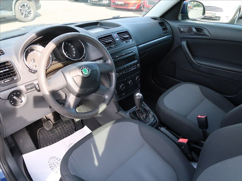 Škoda Yeti 1,2 TSi,77kW,Klima,STK08/2028 - fotka 9 z 21