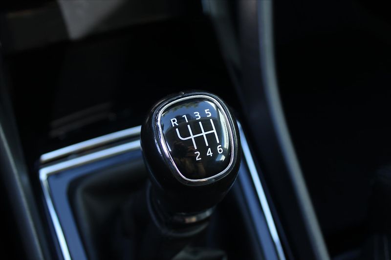 Škoda Karoq 2.0TDI 110kW 1MAJ. ČR - fotka 18 z 27