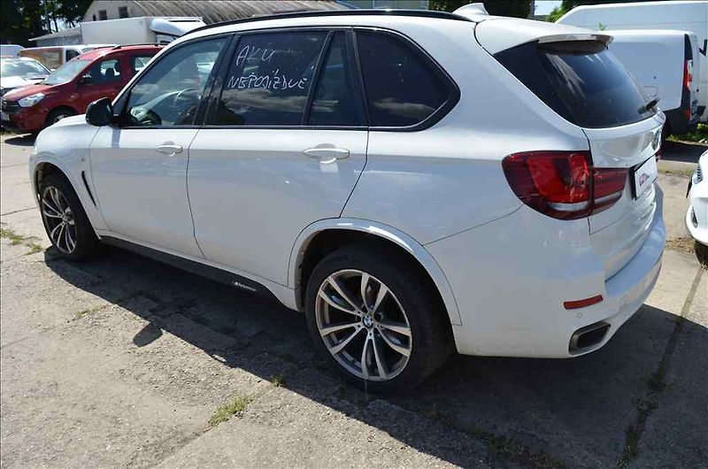 BMW X5 (2016) 2,0 - fotka 6 z 26