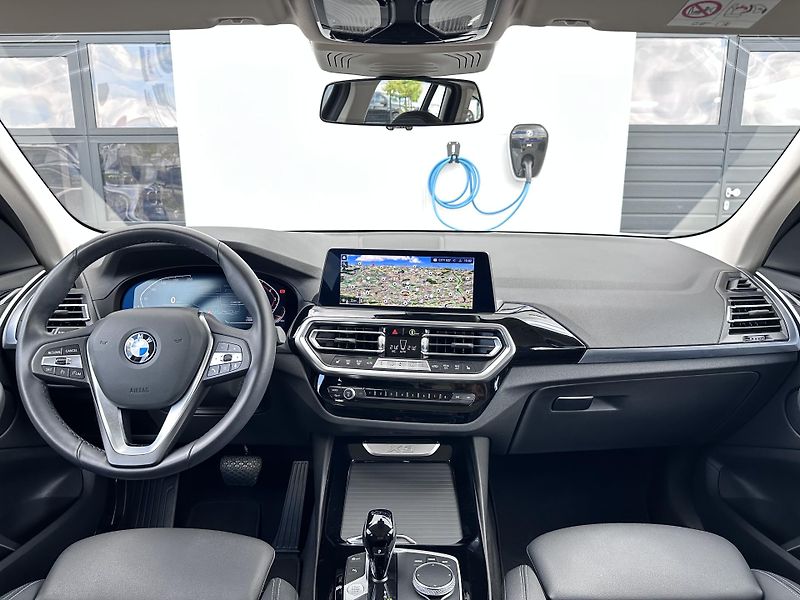 BMW X3 xDrive20i - fotka 6 z 22