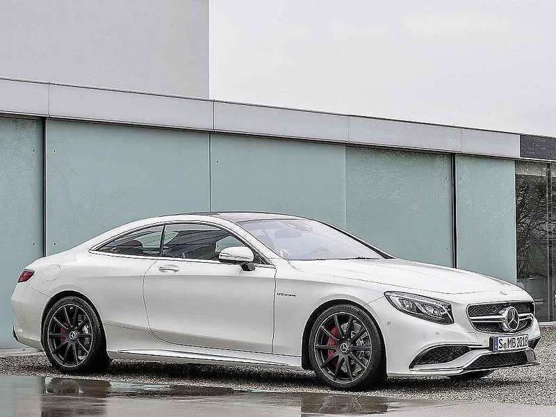 Mercedes-Benz S 63 AMG Coupé.