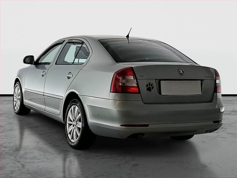 Škoda Octavia (2009) Ambiente 1.4 TSI - fotka 4 z 16