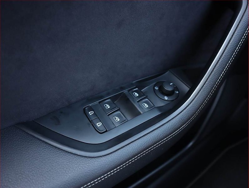 Škoda Superb (2022) Sportline 2.0 TDI - fotka 18 z 21
