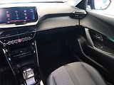 Peugeot 2008 (2022) Allure 1.2 PureTech, Automat - náhled 8