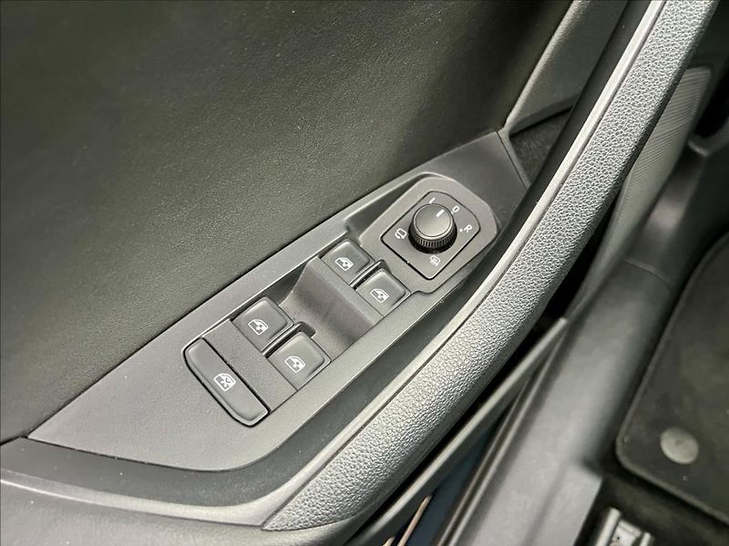 Škoda Kodiaq 2,0 TDi DSG ACC LED 7-míst - fotka 41 z 45
