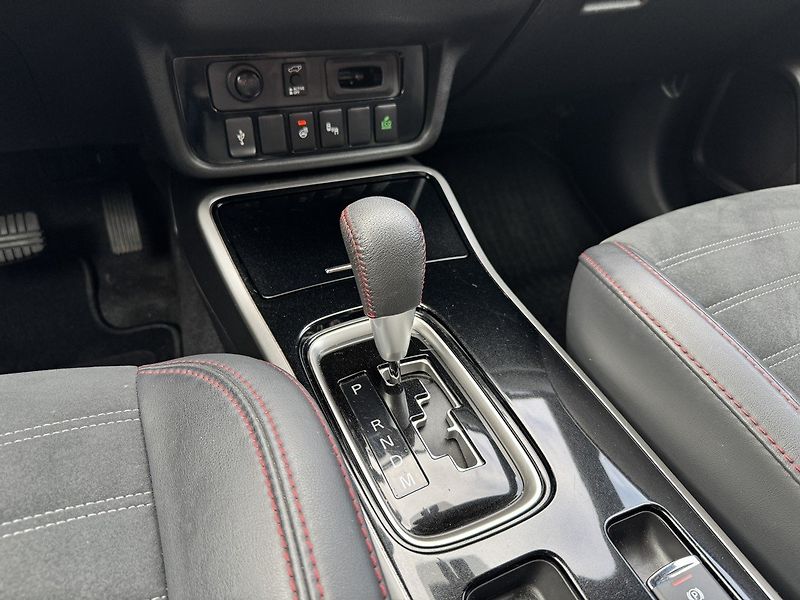 Mitsubishi Outlander (2020) 2.0i Automat SpiritPlus LED - fotka 9 z 49