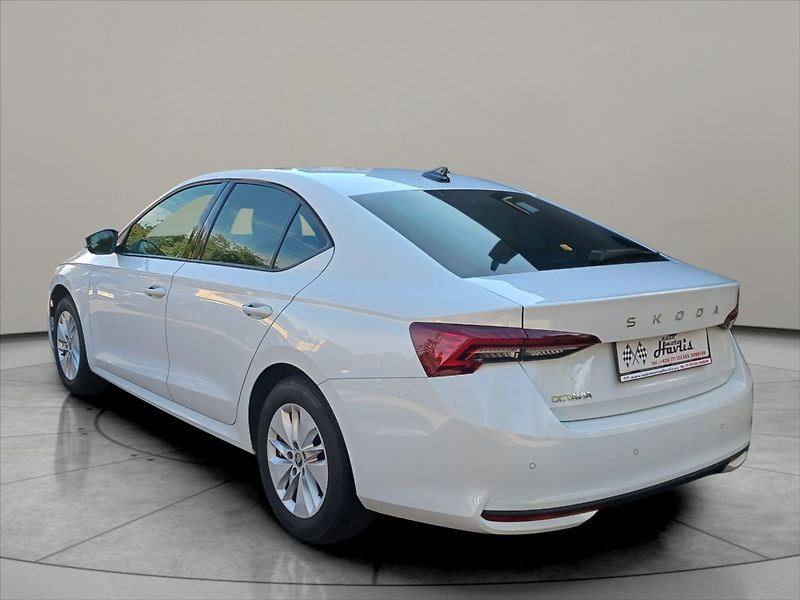 Škoda Octavia 1,5 TSI Vyhřívané př. okno Taž - fotka 5 z 27