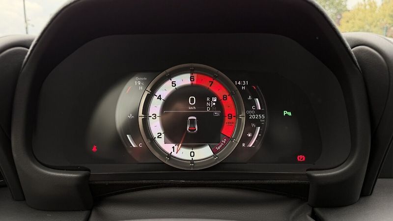 Lexus LC 500 500 BESPOKE - fotka 24 z 32