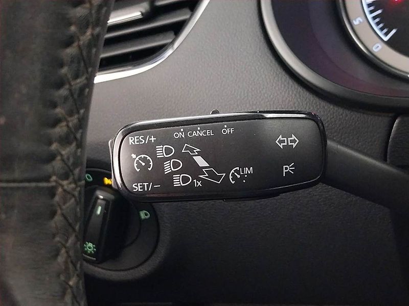 Škoda Octavia (2018) Scout 2.0 TDI, 4X4, Automat - fotka 21 z 23