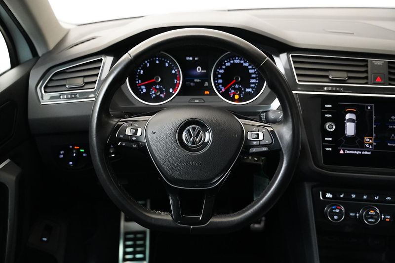 Volkswagen Tiguan - fotka 17 z 27