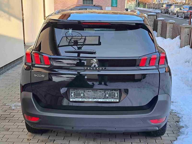 Peugeot 5008 (2019) 1,2 PT EAT8 18ALU PDC NAVI - fotka 4 z 20