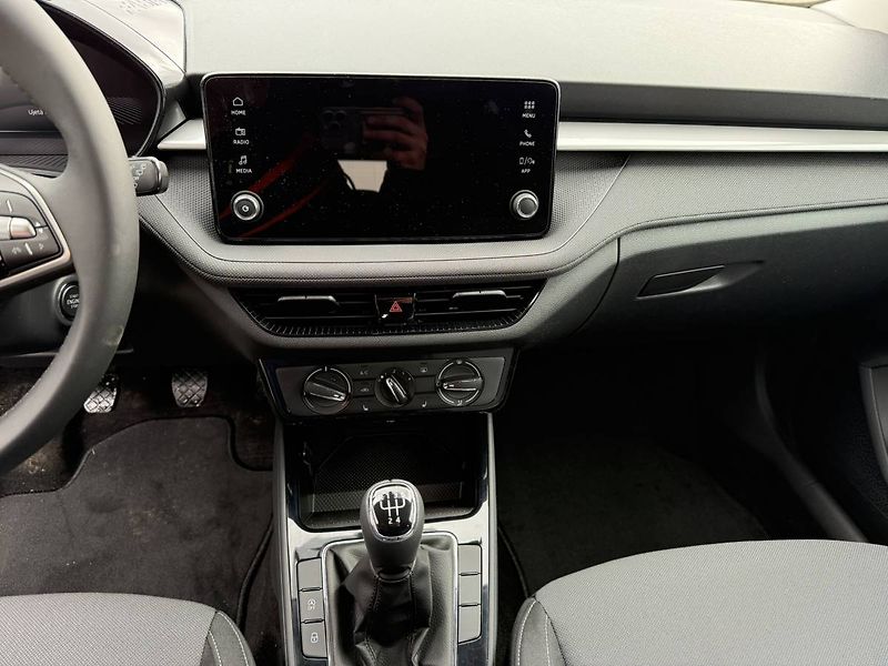 Škoda Fabia Selection 1,0MPI 59kW MT5/P187 - fotka 14 z 24