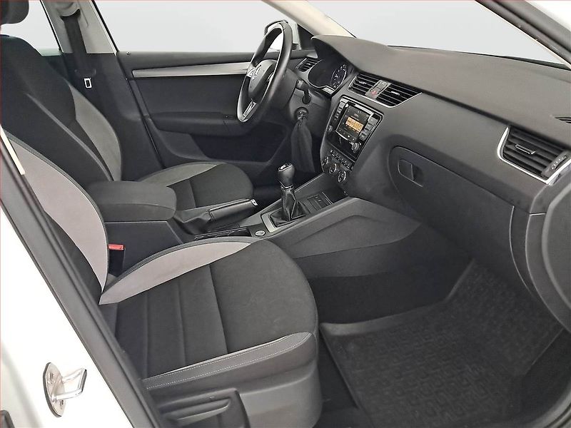 Škoda Octavia (2016) Style 2.0 TDI, Serv.kniha - fotka 9 z 19