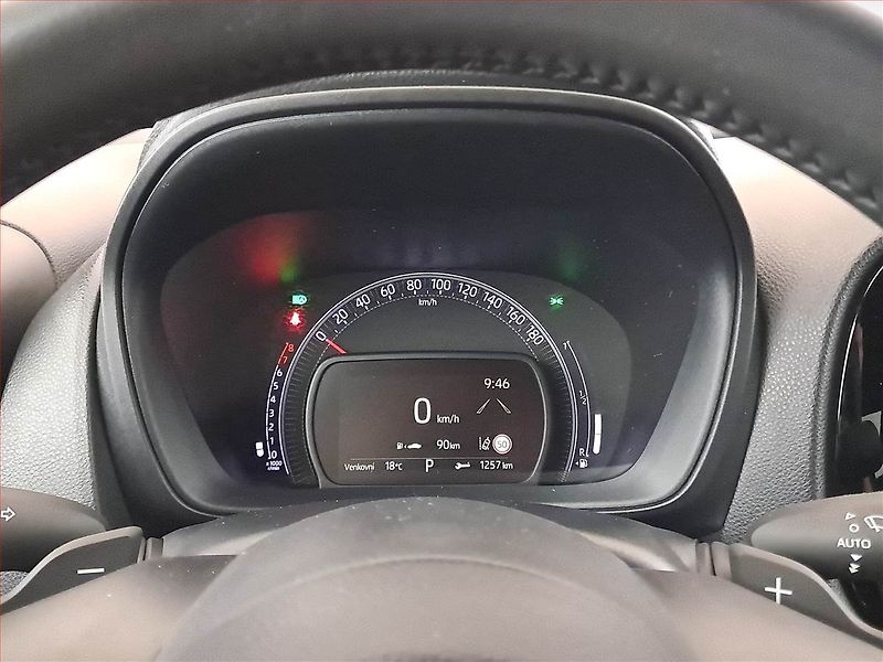 Toyota Aygo (2025) 1.0, Automat, ČR,1.maj - fotka 11 z 18